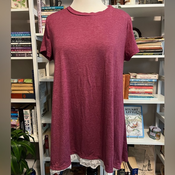 T-shirt mini or nightie, lace detail, sized XXL. Dusty maroon/dark pink. EUC - Picture 3 of 6